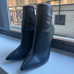 Black leather Ankle boots (8)